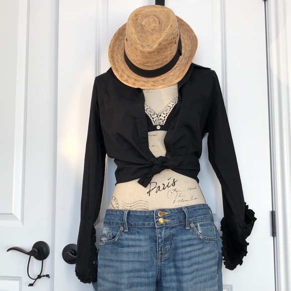 SzM crisp black button down - Picture 5 of 12